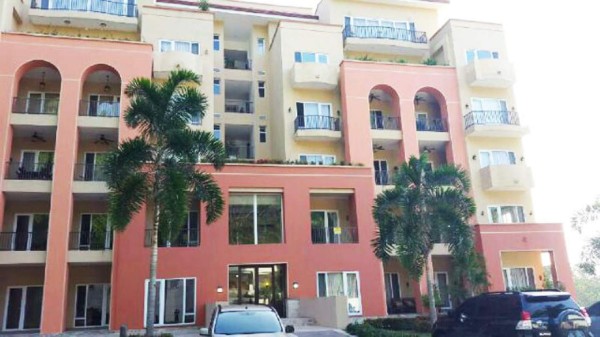 Lujosas casas y cuentas bancarias aseguran en San Pedro Sula