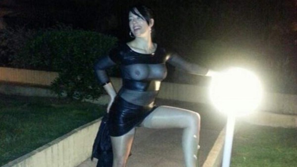 Escándalo por fotos de parlamentaria suiza