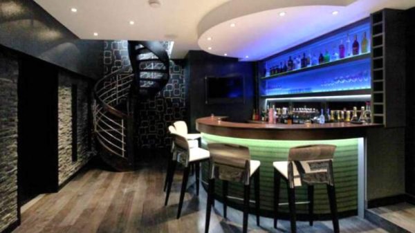 Unos 22 mil dólares pagará Zlatan Ibrahimovic por una mansión en Inglaterra