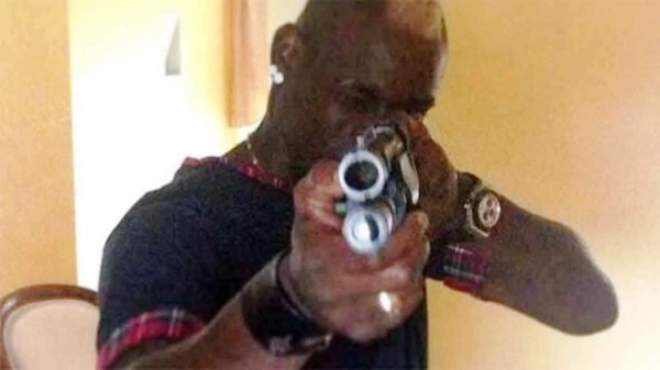 La polémica foto de Mario Balotelli