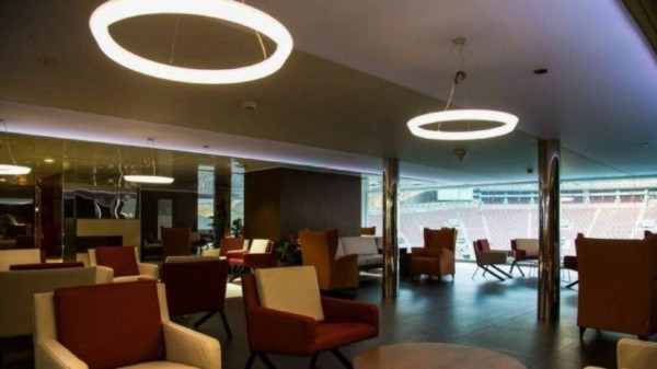 Qatar da por finalizado el primero de sus once estadios para el Mundial de 2022