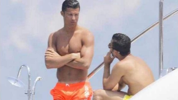 Comprometedoras fotos de Cristiano Ronaldo con un amigo