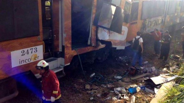 Choque frontal de trenes deja 245 heridos en Costa Rica&nbsp;&nbsp;