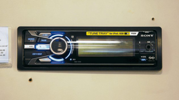 Lleve entretenimiento a su auto