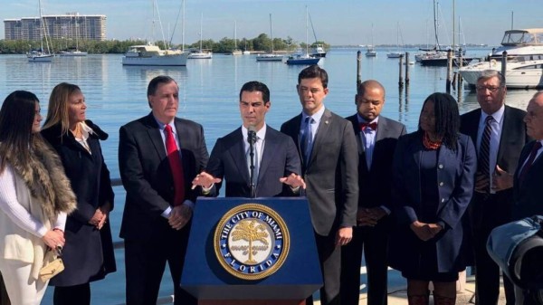 Miami aboga por centroamericanos y haitianos al pedir a Trump reconsiderar TPS