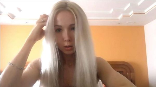 Se cansó de ser una Barbie humana y ahora luce así