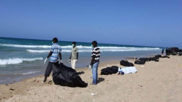 &nbsp;La costa de Libia está inundada de cadáveres