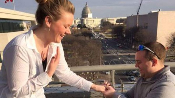 Novia de camarógrafo lo vio morir en vivo