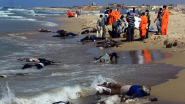 &nbsp;La costa de Libia está inundada de cadáveres