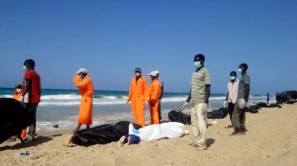 &nbsp;La costa de Libia está inundada de cadáveres