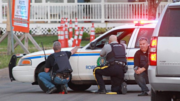 &nbsp;Conmoción en Canadá: vestido de Rambo mató a tres policías