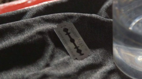 Las mujeres que cortan los genitales de las niñas en Kenia