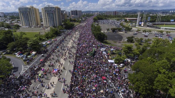 FOTOS: Lo que debes saber sobre las protestas en Puerto Rico, la isla caribeña de EEUU
