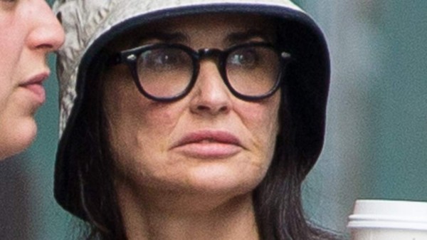 Demi Moore asombra con drástico cambio en su rostro