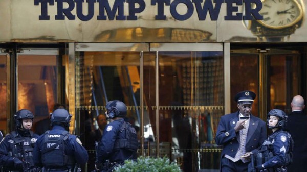 Trump evita a la prensa y se va a cenar con su familia
