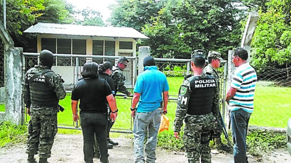 Allanan propiedades de la familia Urbina