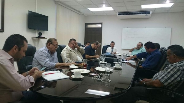 Transportistas, Insep y Finanzas ultiman detalles para efectuar pagos atrasados&nbsp;&nbsp;