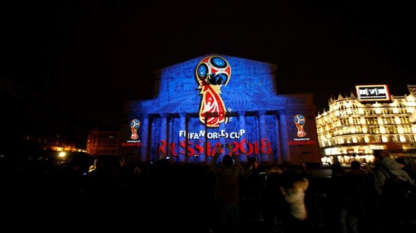 Blatter presenta logotipo de Rusia 2018