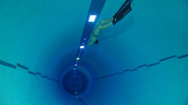 La piscina más honda del mundo abre sus puertas