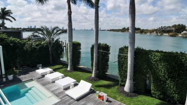 Mansión de Shakira a la venta