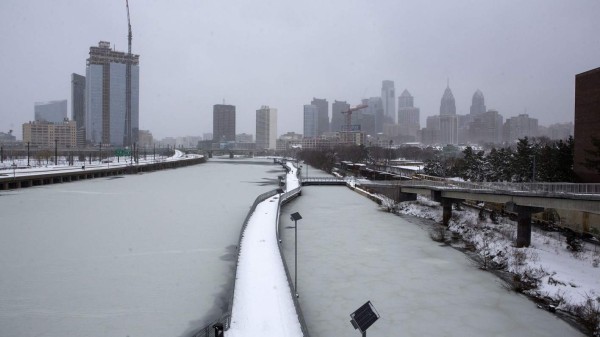 Las imágenes más impactantes de la potente nevada en Estados Unidos