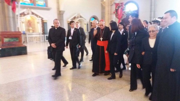 Presidenta de Taiwán Tsai Ing-wen visita Basílica de Suyapa y le conceden las llaves de la ciudad