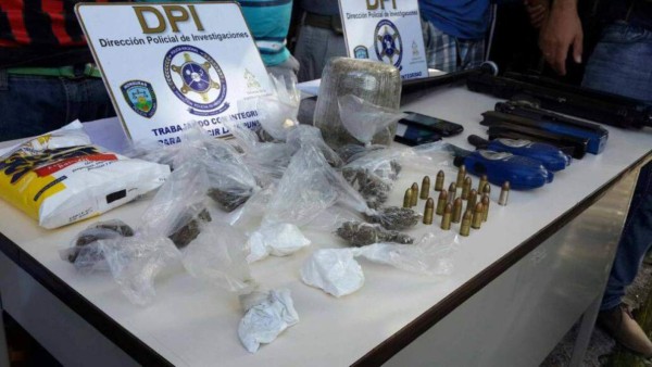 Capturan a varias personas con drogas y armas en La Ceiba &nbsp;