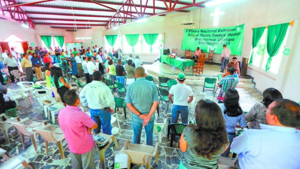 Rueda la cabeza de Agusto Cruz Asensio de la presidencia de la DC