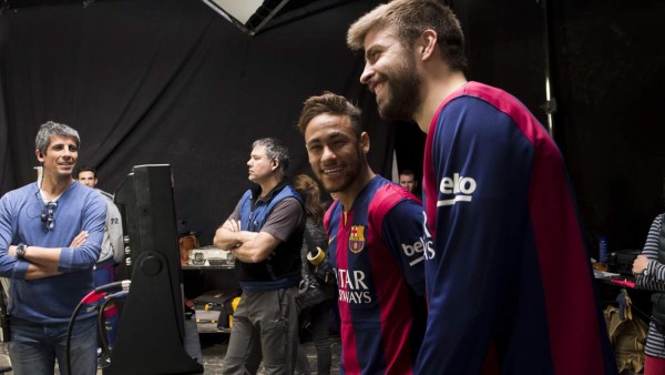 Neymar no se va a mover del Barça, dice Piqué