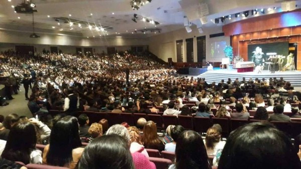 FOTOS: El emotivo 'hasta pronto' al cantante y pastor guatemalteco Julio Melgar