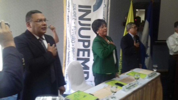 Honduras: Autoridades de Injupemp y Amhon firman convenio en la capital