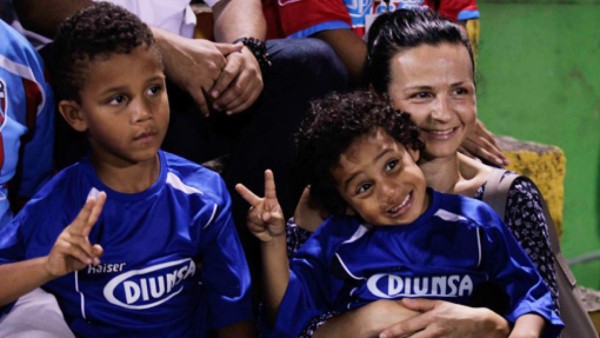 FOTOS: Así es Elisa Secchi, la italiana con la que David Suazo formó una familia