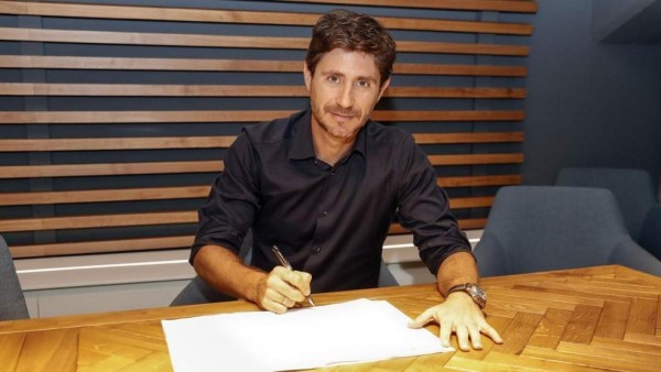 Diez datos sobre el guapo exentrenador del Málaga, despedido tras protagonizar un video sexual