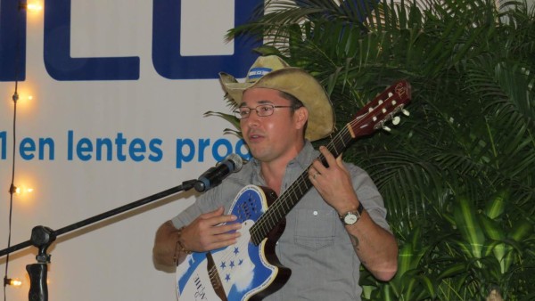 Óptica Popular celebra la inauguración del moderno laboratorio oftalmológico