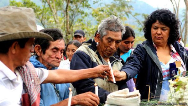 El liderazdo de Berta Cáceres siempre brilló en su pueblo indigena de Lempira.