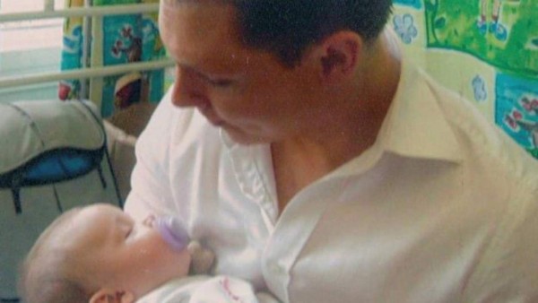 Inglaterra: Padre mata a su hija luego de ganar su custodia legal