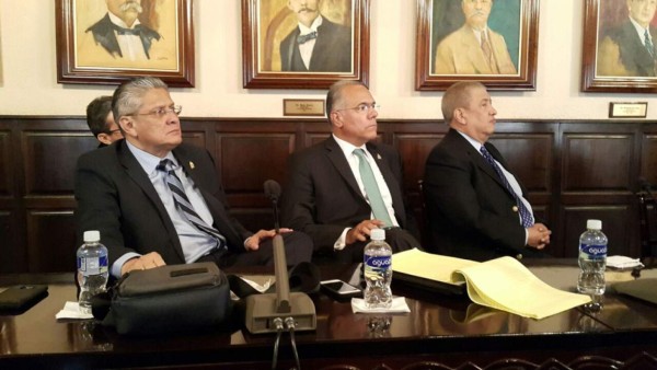 Honduras: Comisión depuradora de la Policía presenta primer informe ante el CN