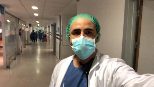 Médico hondureño combate el Covid-19 en Madrid: 'Son situaciones muy desgarradoras'