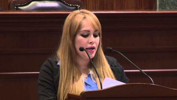 Renunció Lucero Guadalupe Sánchez, la diputada ligada a 'El Chapo' Guzmán