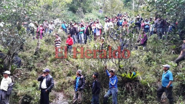 Dos menores de edad fueron arrastrados por la corriente de una poza en La Paz