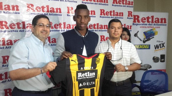 Presentan oficialmente a Bryan Róchez como último refuerzo de la Máquina