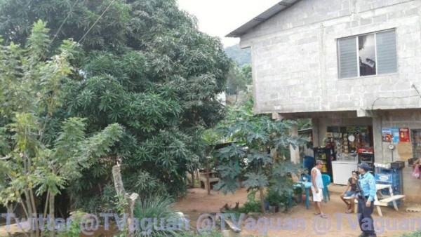 Honduras: Policía incauta gallo que casi provoca una tragedia en Colón