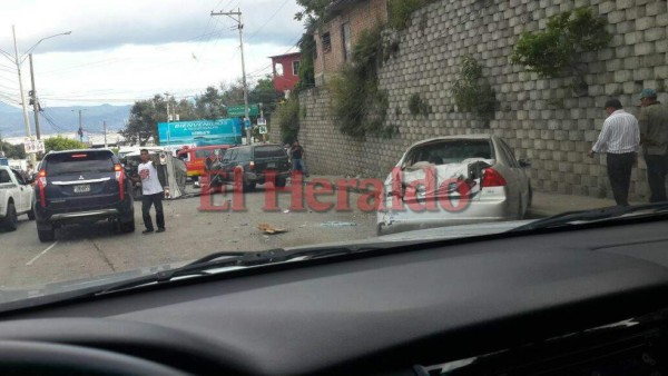 Impactantes imágenes del aparatoso accidente provocado por rastra en El Carrizal