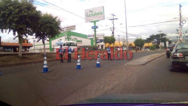 Cerrado acceso vehicular en el bulevar FFAA; tome rutas alternas