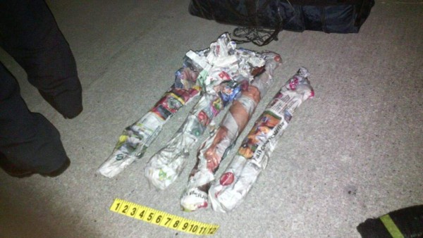 Caen presuntos delincuentes con armas, municiones y vestimenta policial &nbsp;&nbsp;