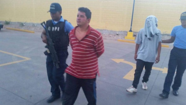 Caen supuestos pandilleros con más de mil piedras de crack