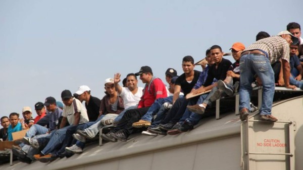 Gobierno mexicano toma control de tren en el que viajan migrantes indocumentados