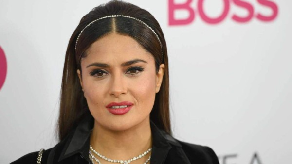 'Prefiero morir en casa', el calvario de Salma Hayek tras complicarse por el covid-19