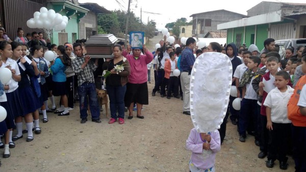 Comayagua da último adiós al pequeño Exequiel Alexander