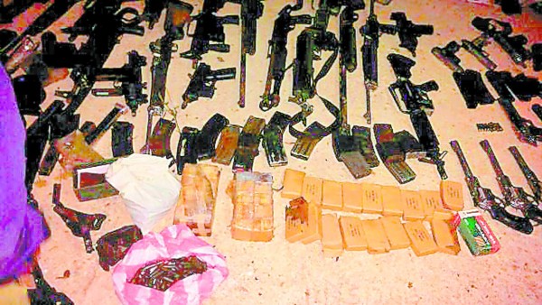 ENCUENTRAN ARSENAL EN VIVIENDA DE LOs VALLE